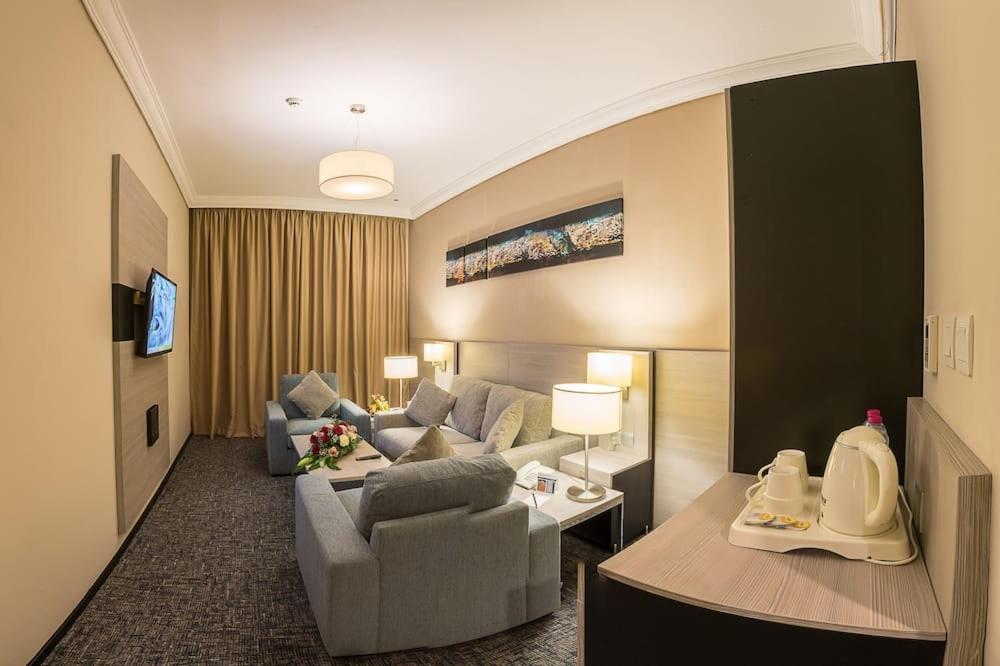 Hotel 3